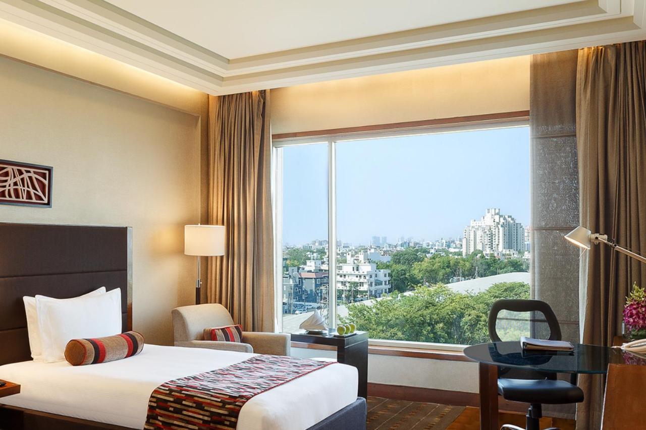 Crowne Plaza Today Gurugram, An Ihg Hotel Γκουργκάον Εξωτερικό φωτογραφία